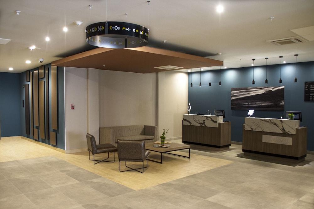 City Express Plus By Marriott Monterrey Galerias Extérieur photo