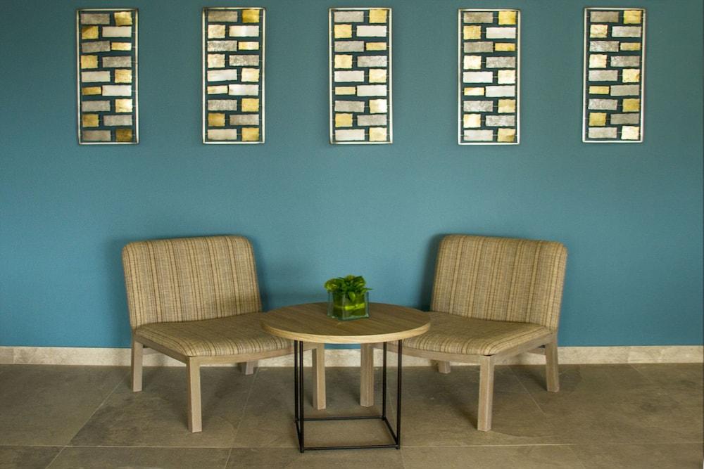 City Express Plus By Marriott Monterrey Galerias Extérieur photo
