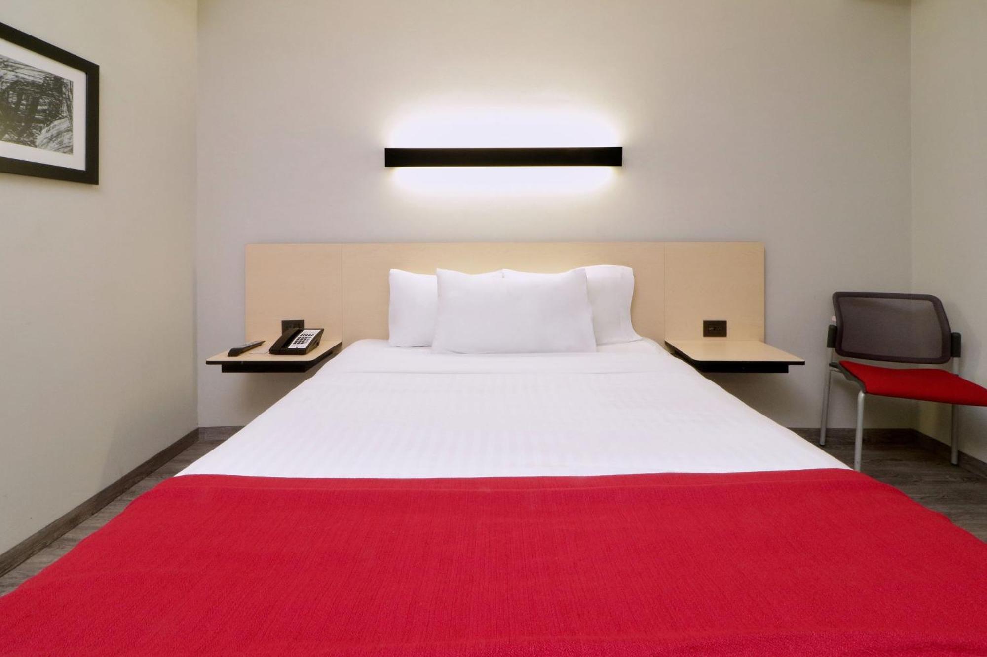 City Express Plus By Marriott Monterrey Galerias Extérieur photo