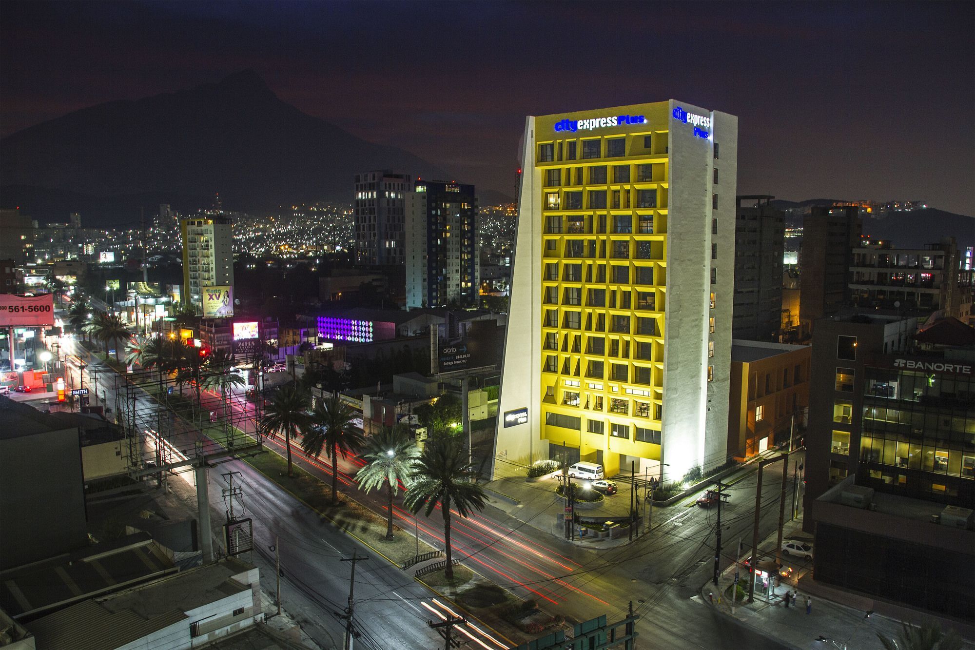 City Express Plus By Marriott Monterrey Galerias Extérieur photo